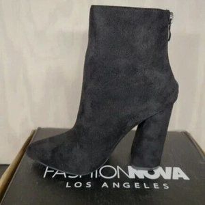 FASION NOVA Murphy Ankle Boots Pointed Block High Heel Faux Suede Zip Blk 7.5